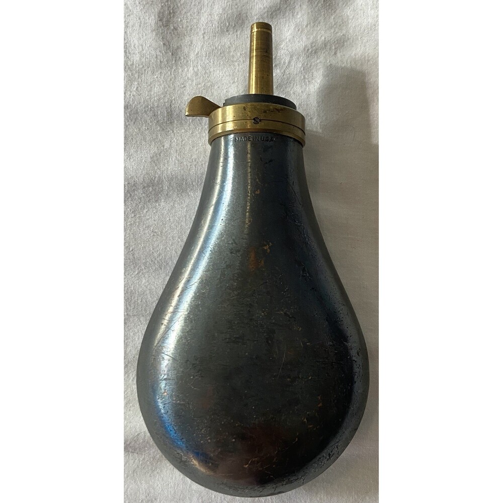 Antique Nineteenth Century Brass & Copper Black Powder Flask - Picture 6 of 6